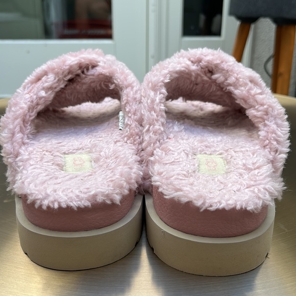 Ugg Platform Slippers - Picture 3 of 4